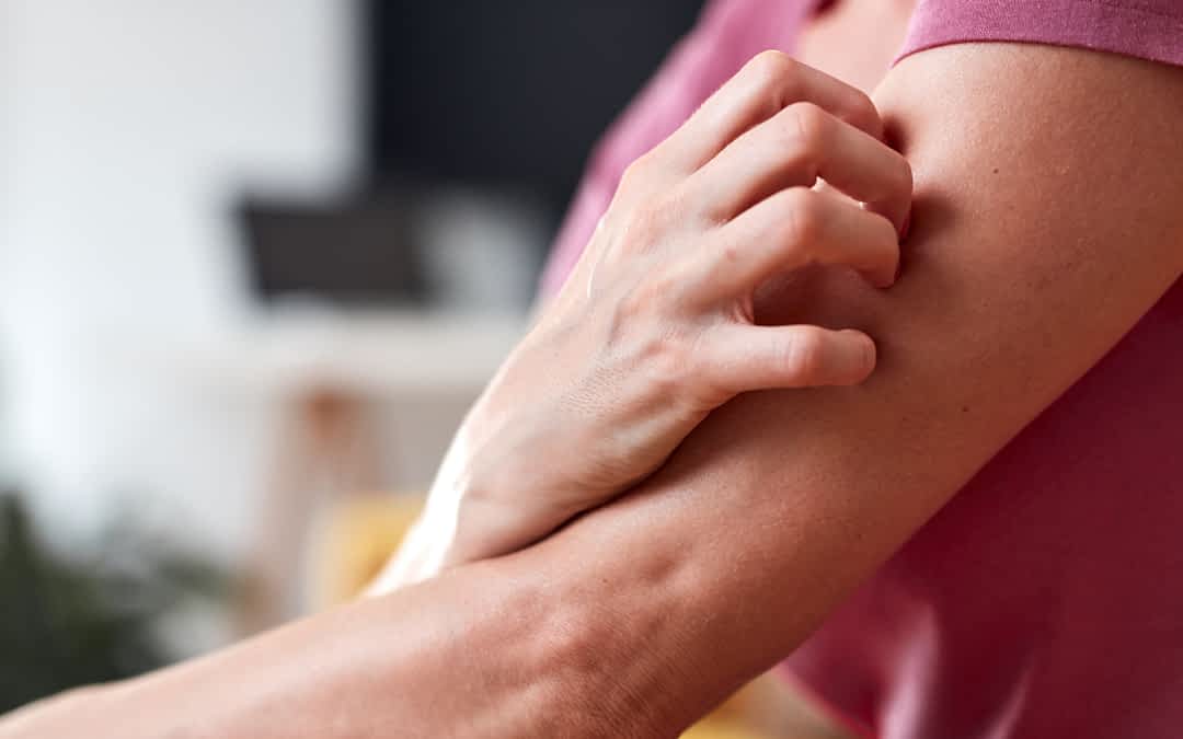 Formicolio braccio sinistro: come l’osteopatia può portare sollievo